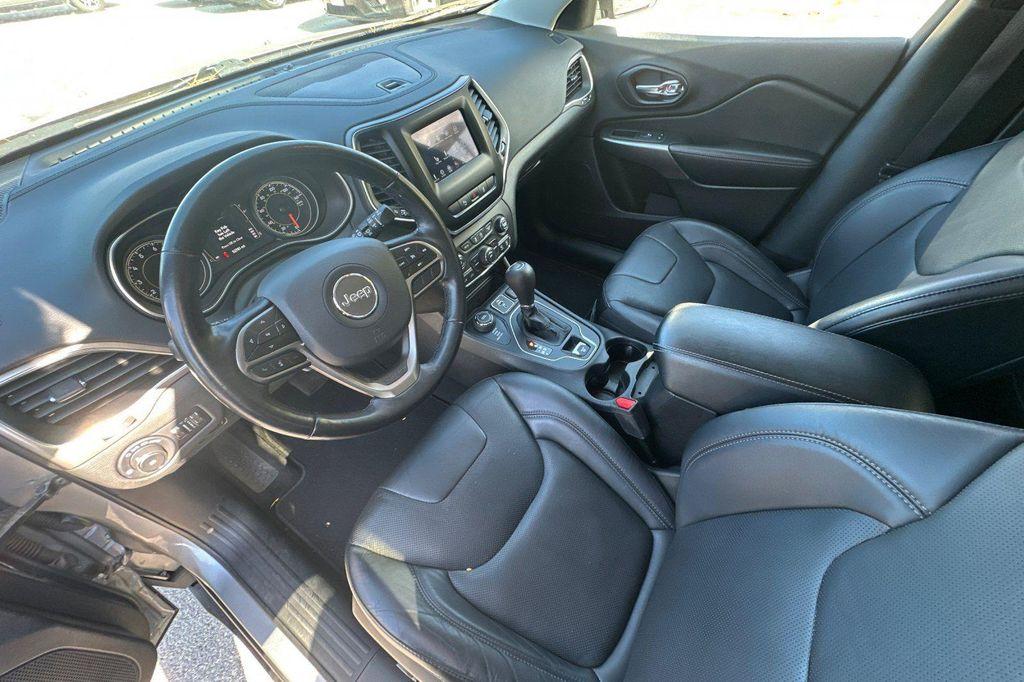 used 2021 Jeep Cherokee car, priced at $18,999