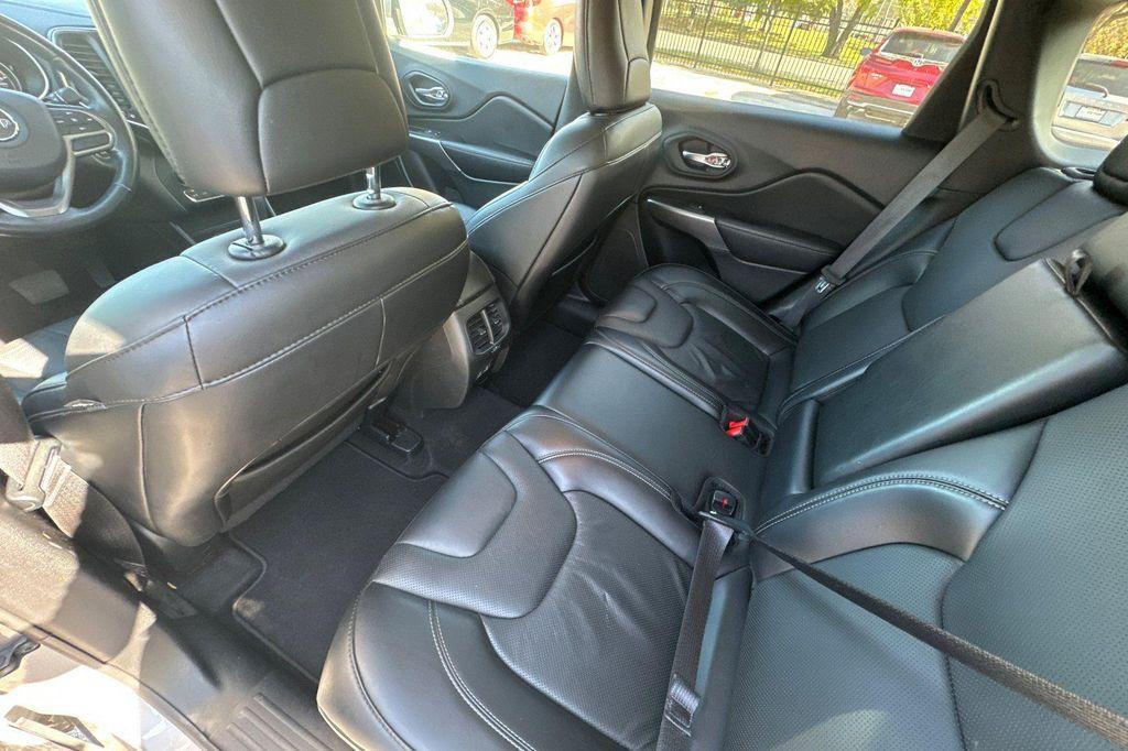 used 2021 Jeep Cherokee car, priced at $18,999