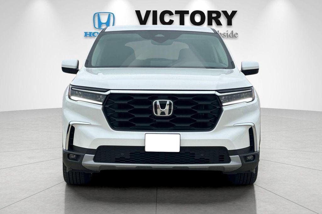 new 2025 Honda Pilot car, priced at $48,280