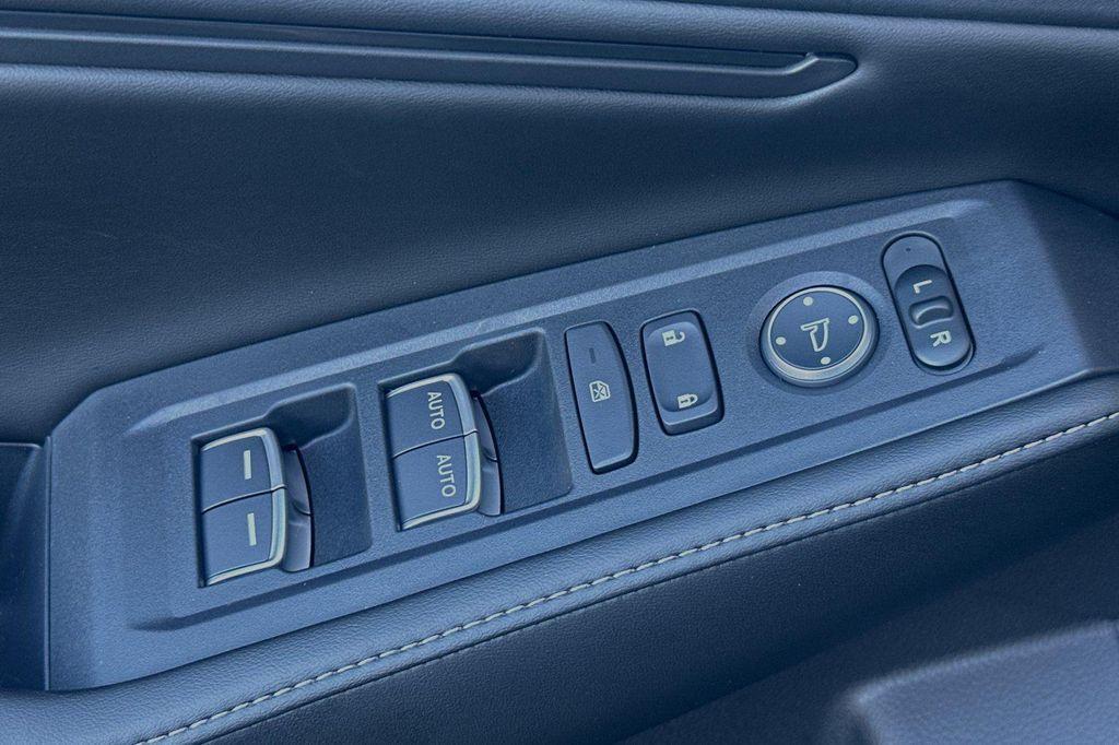 new 2025 Honda Accord Hybrid car, priced at $35,305