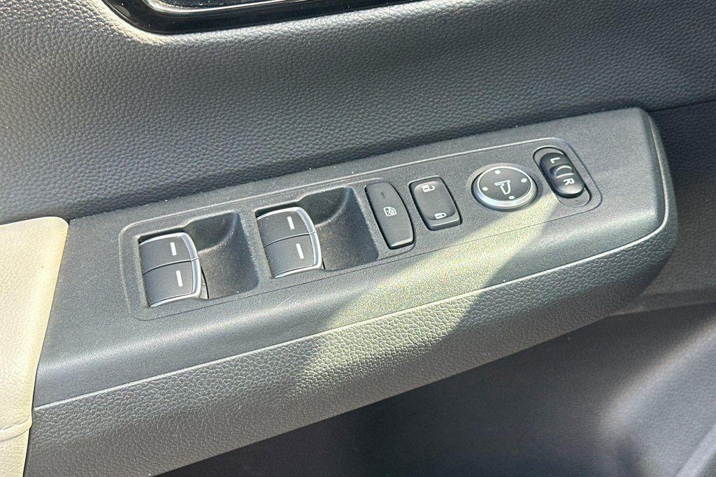 used 2023 Honda CR-V car, priced at $31,888