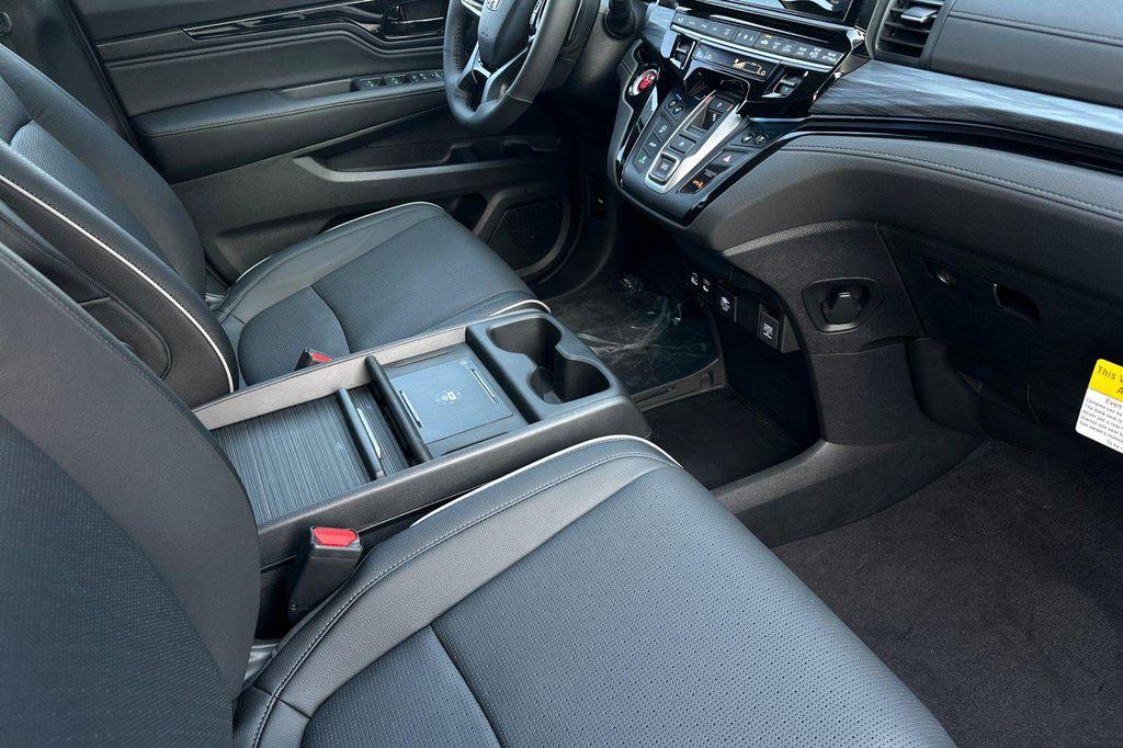 new 2026 Honda Odyssey car, priced at $54,790