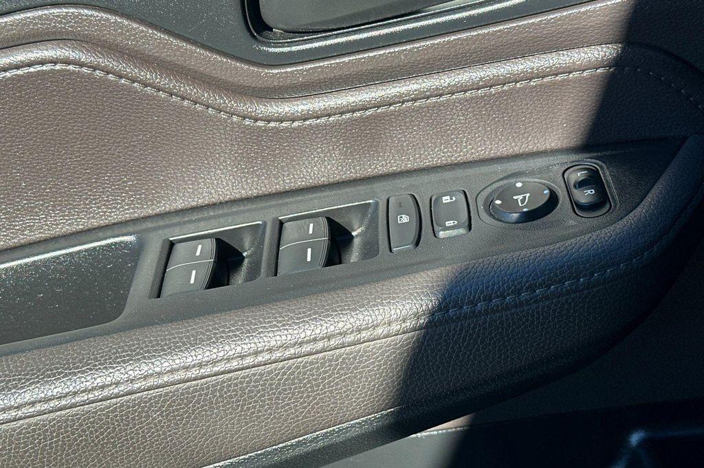 used 2019 Honda Odyssey car, priced at $25,999