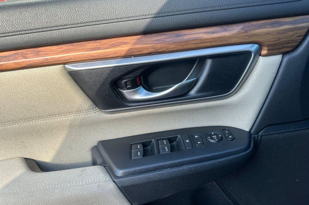 used 2018 Honda CR-V car, priced at $21,143