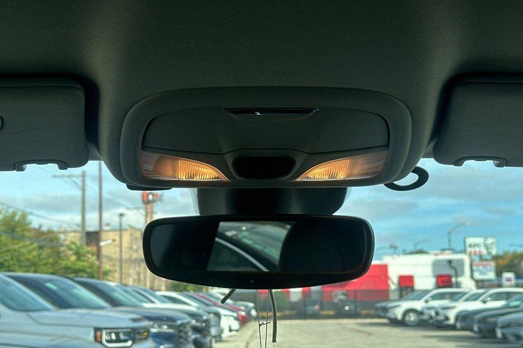 used 2022 Jeep Cherokee car, priced at $23,999