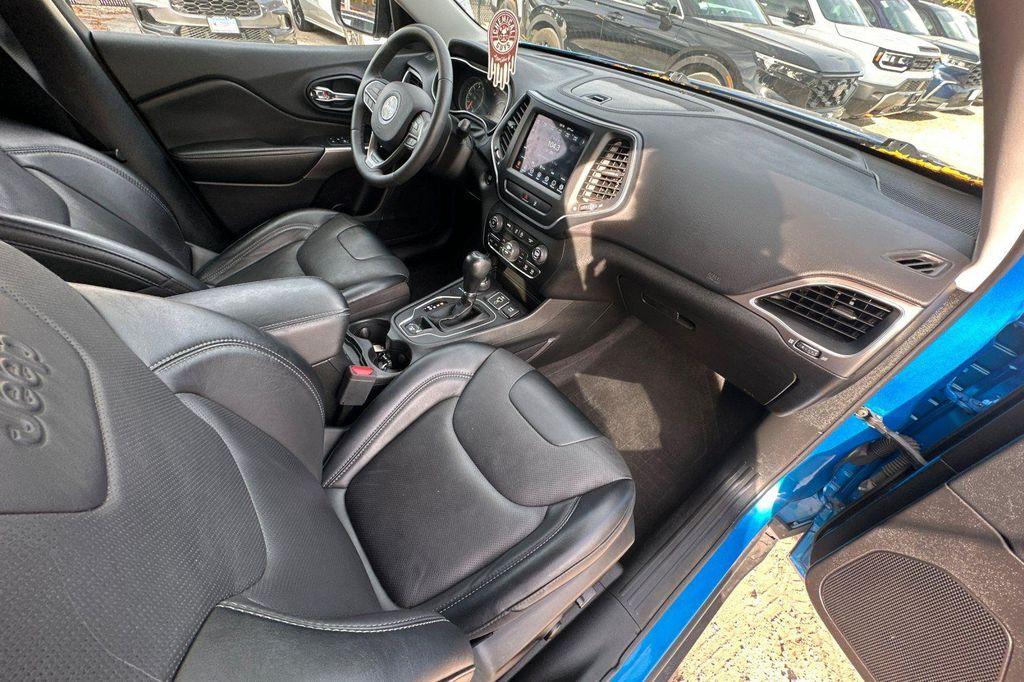 used 2022 Jeep Cherokee car, priced at $23,999