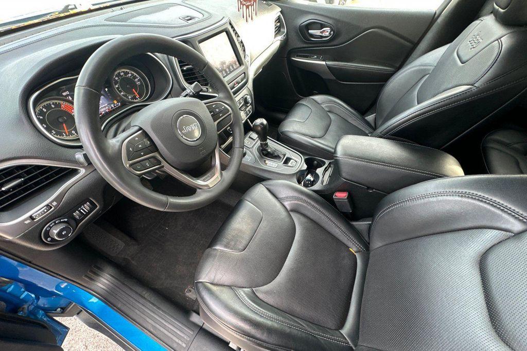 used 2022 Jeep Cherokee car, priced at $23,999