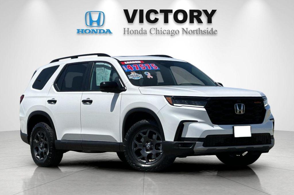 new 2025 Honda Pilot car, priced at $51,830