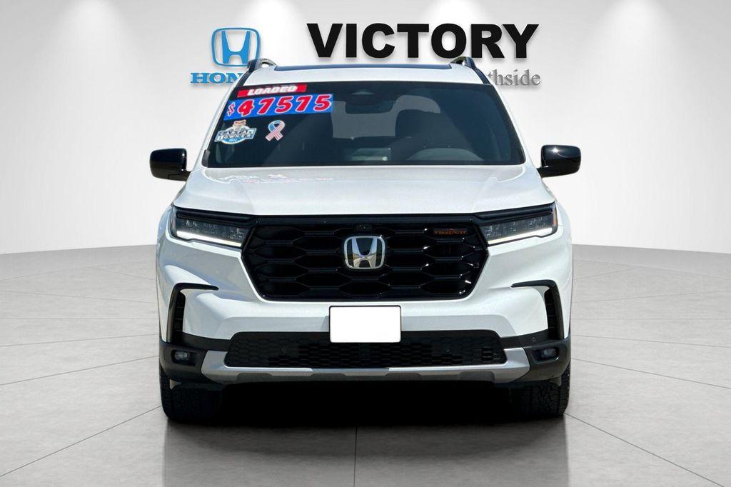 new 2025 Honda Pilot car, priced at $51,830
