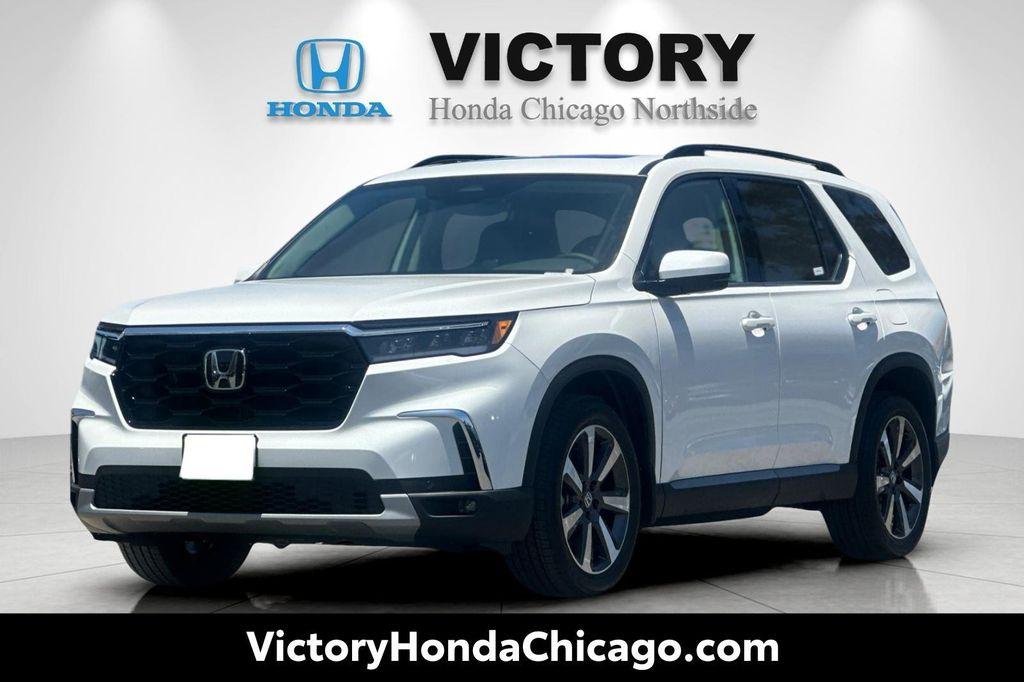 new 2025 Honda Pilot car, priced at $52,280
