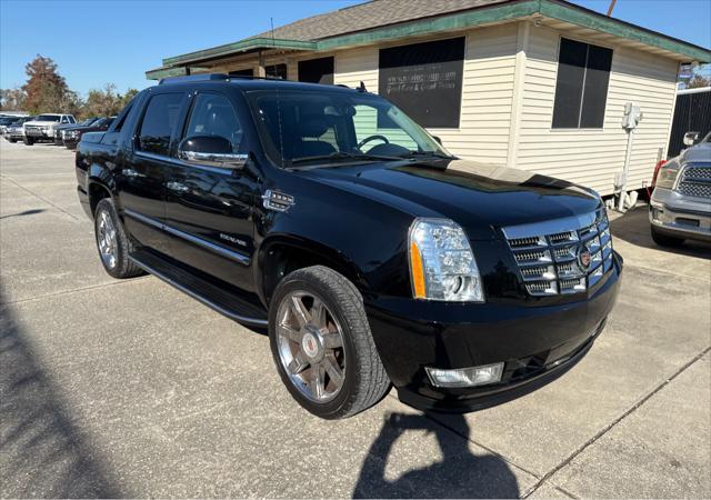 used 2010 Cadillac Escalade EXT car, priced at $18,998