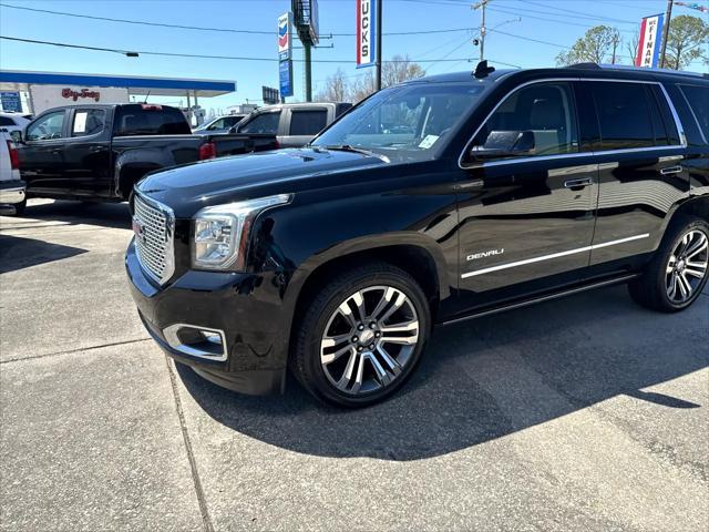 used 2017 GMC Yukon car, priced at $27,998