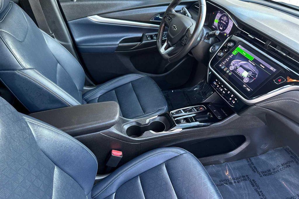 used 2022 Chevrolet Bolt EUV car, priced at $18,875