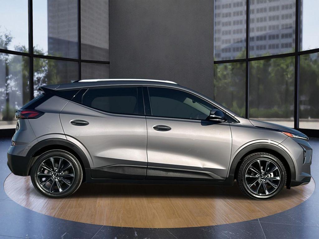 used 2022 Chevrolet Bolt EUV car, priced at $18,875