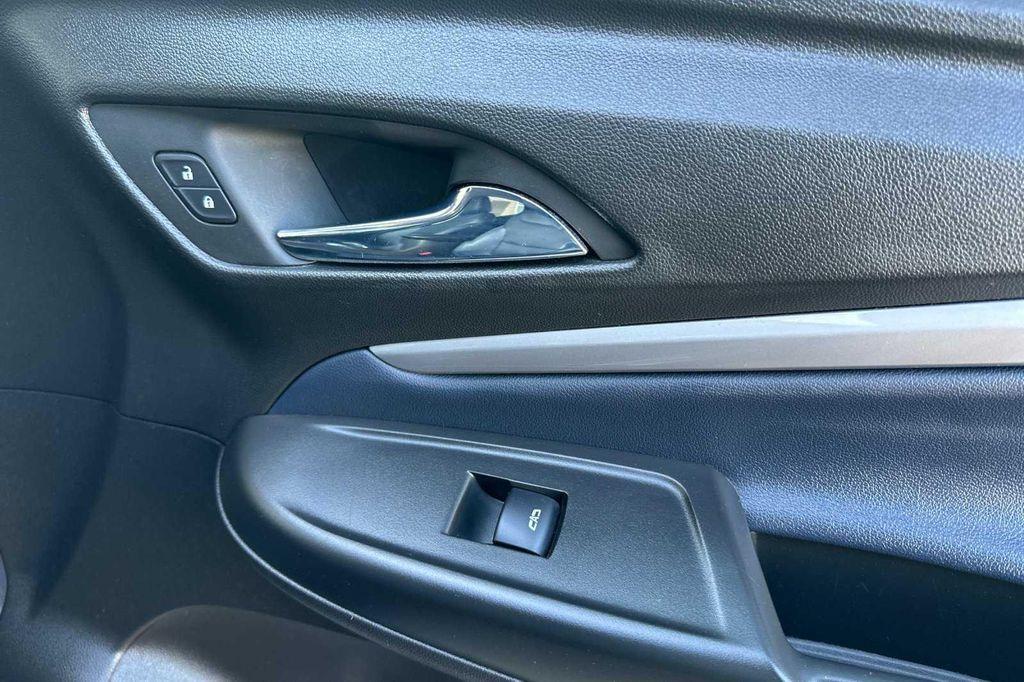 used 2022 Chevrolet Bolt EUV car, priced at $18,875