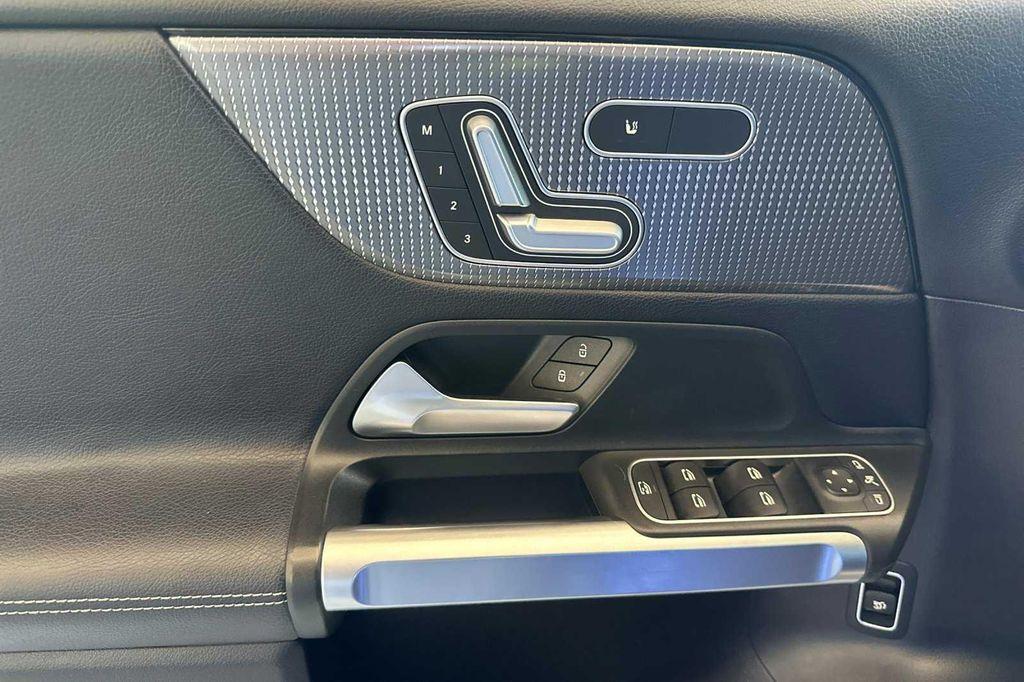 used 2020 Mercedes-Benz GLB 250 car, priced at $20,975