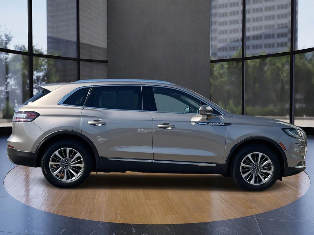 used 2021 Lincoln Nautilus car, priced at $23,775