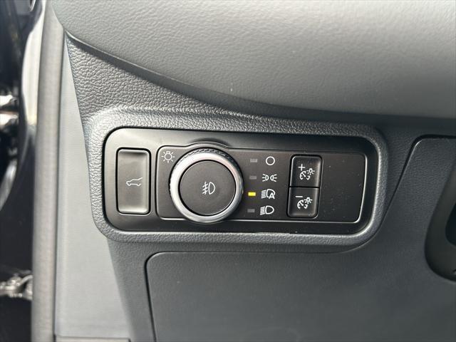 new 2025 Ford Explorer car, priced at $46,750