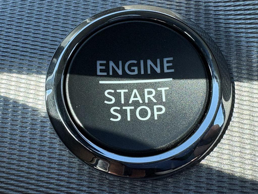 new 2025 Ford Explorer car, priced at $49,675