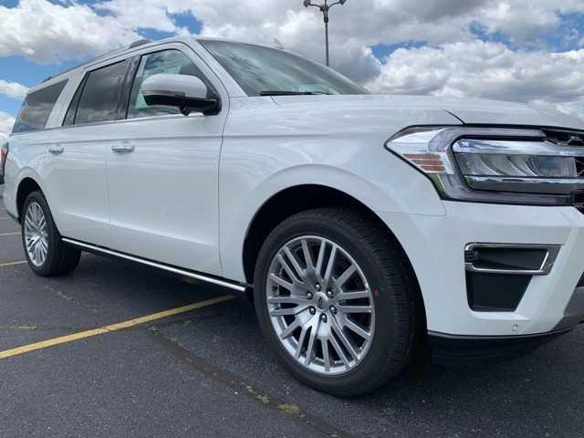 new 2024 Ford Expedition car, priced at $85,895