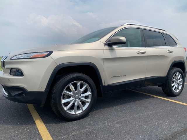 used 2015 Jeep Cherokee car, priced at $9,990