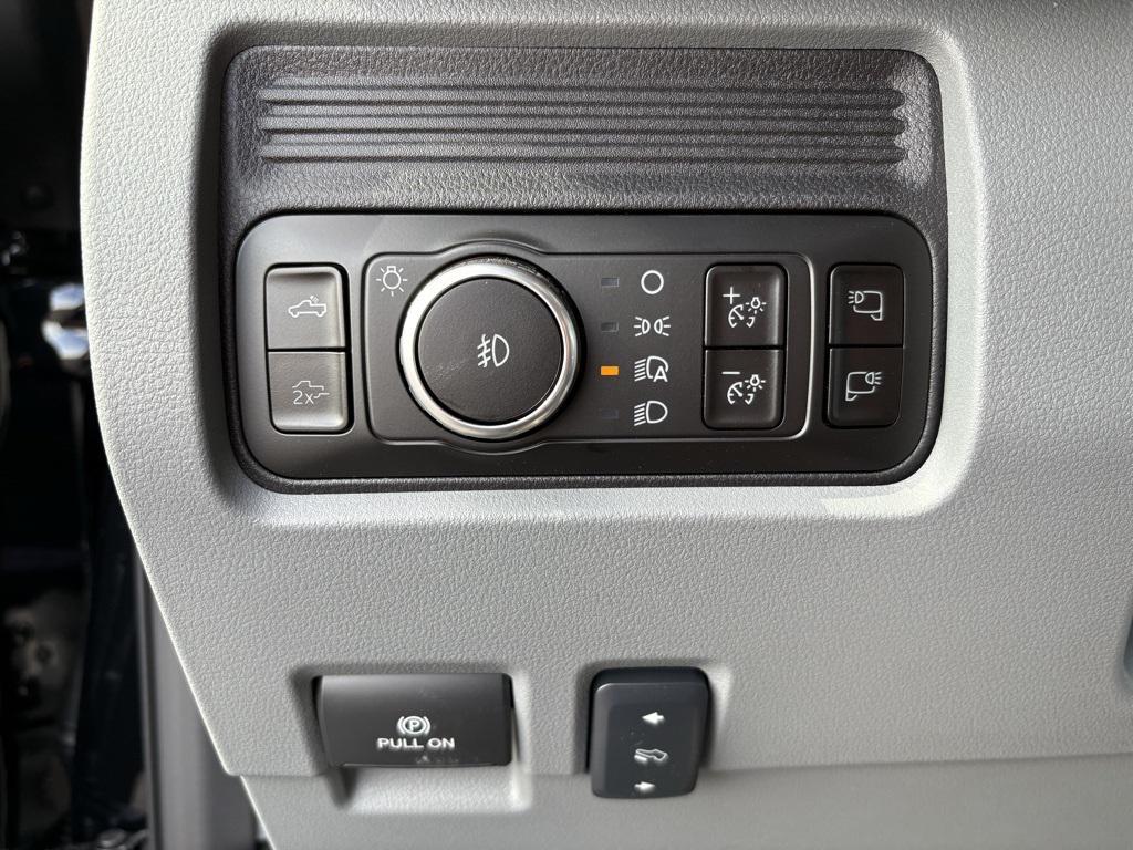 new 2025 Ford F-250 car, priced at $71,350
