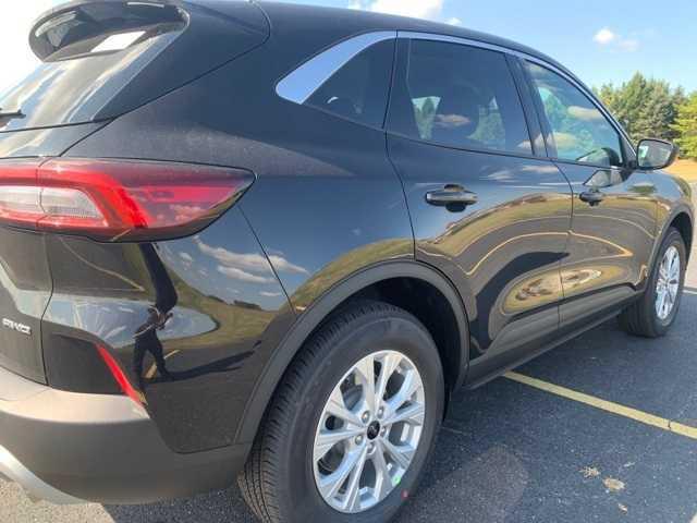 new 2024 Ford Escape car, priced at $33,360