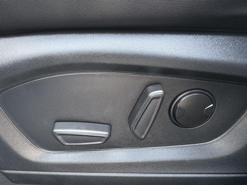 used 2022 Ford Explorer car, priced at $31,990