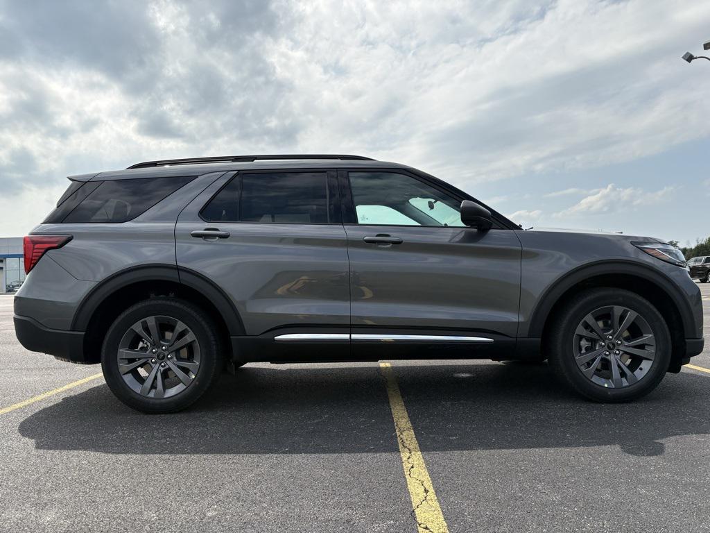 new 2025 Ford Explorer car, priced at $48,660