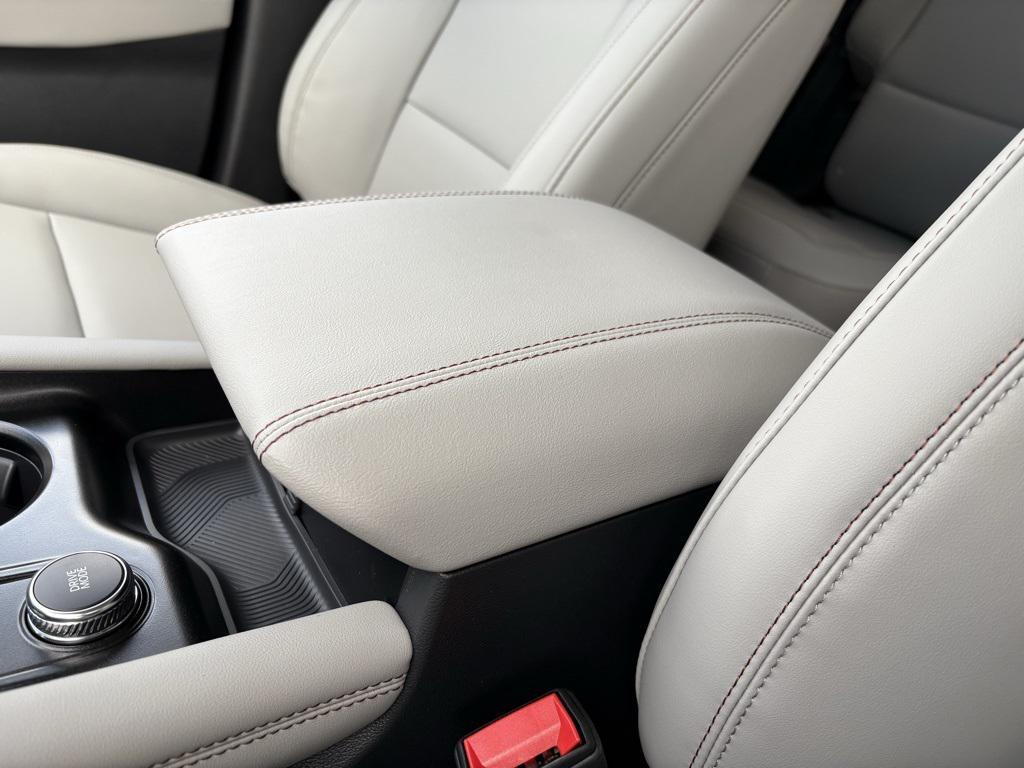 new 2025 Ford Explorer car, priced at $48,660
