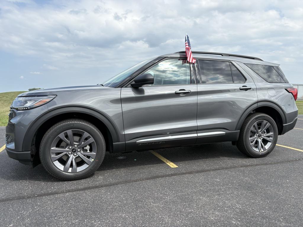 new 2025 Ford Explorer car, priced at $48,660