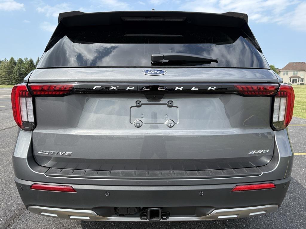 new 2025 Ford Explorer car, priced at $48,660
