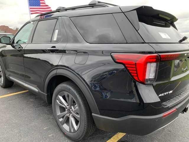 new 2025 Ford Explorer car, priced at $50,450