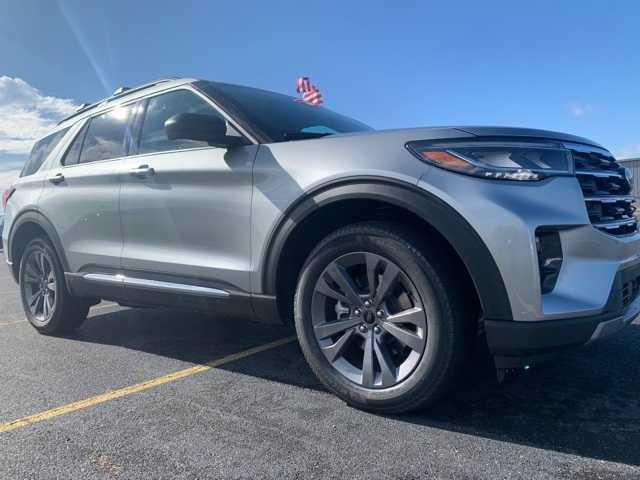 new 2025 Ford Explorer car, priced at $48,755