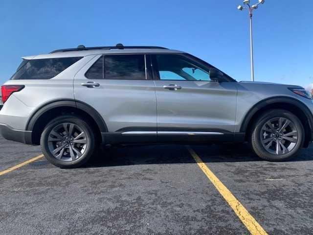 new 2025 Ford Explorer car, priced at $48,755