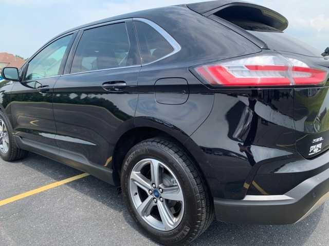 used 2021 Ford Edge car, priced at $24,290