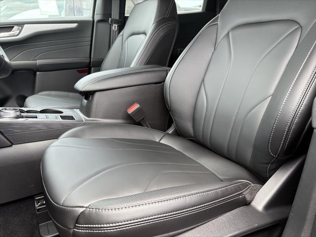 new 2025 Ford Escape PHEV car, priced at $45,180