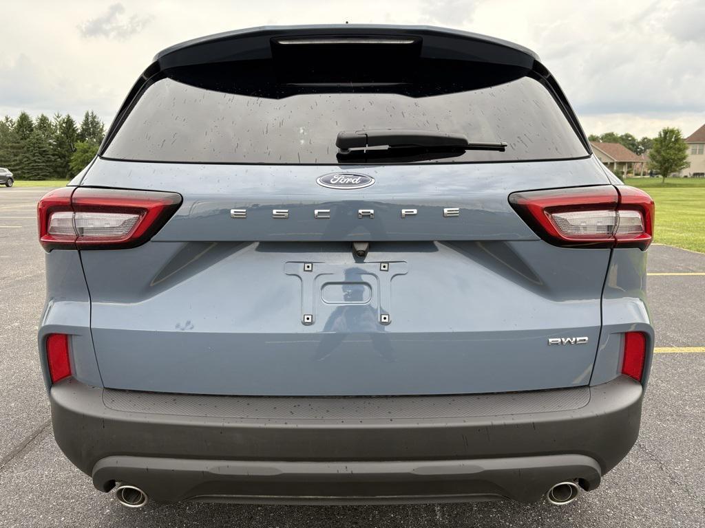 new 2025 Ford Escape car, priced at $34,230