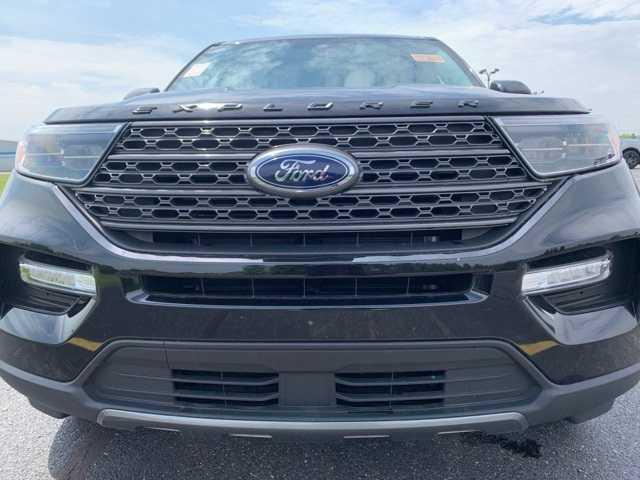 used 2022 Ford Explorer car, priced at $33,990