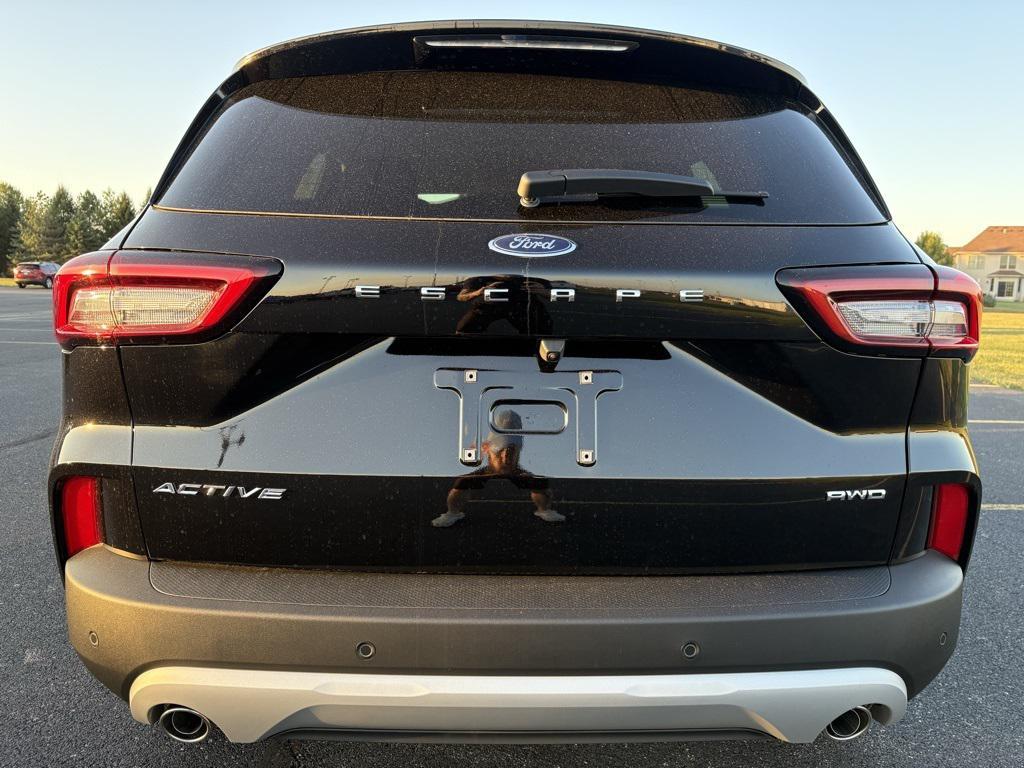 new 2025 Ford Escape car, priced at $35,440