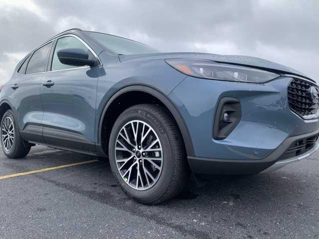 new 2025 Ford Escape car, priced at $46,675