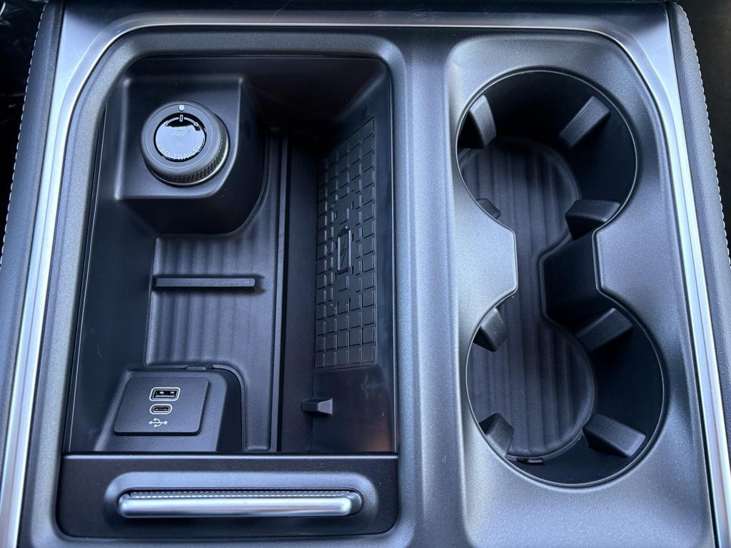 new 2025 Ford Expedition Max car, priced at $88,650