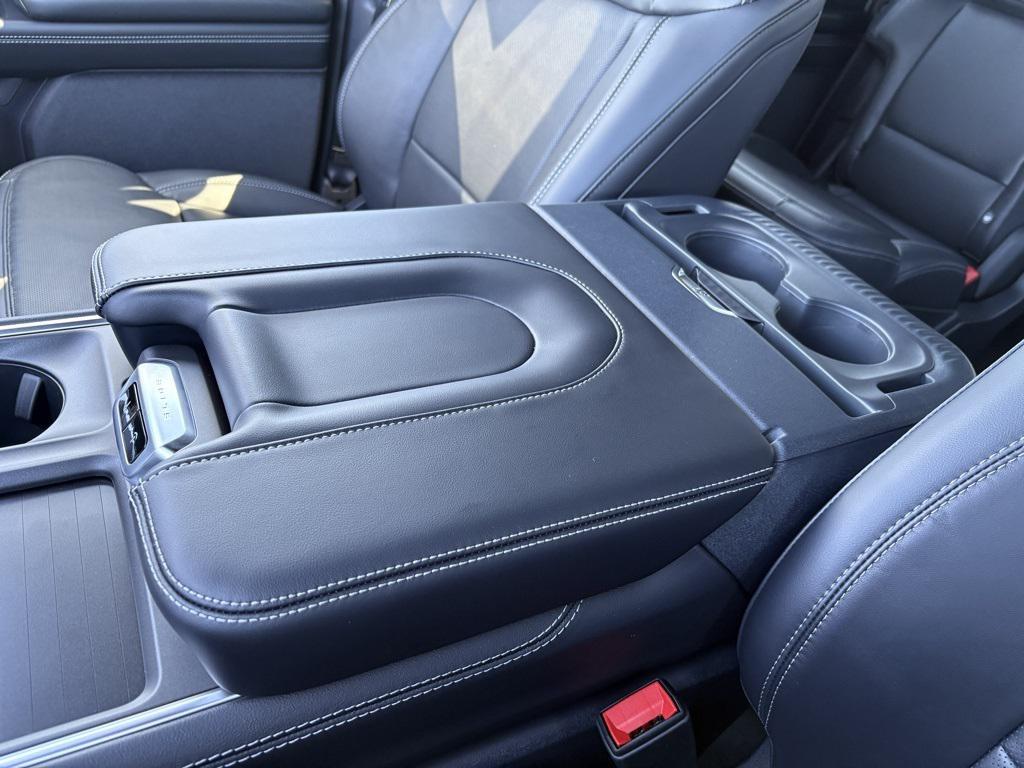 new 2025 Ford Expedition Max car, priced at $88,650