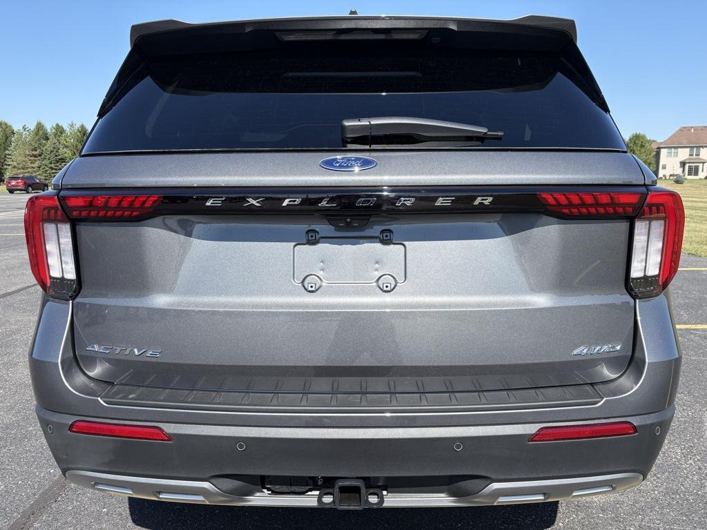 new 2025 Ford Explorer car, priced at $49,050