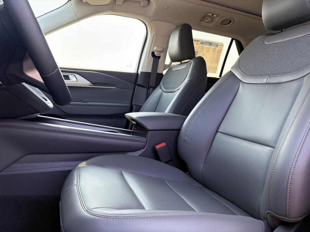 new 2025 Ford Explorer car, priced at $51,760