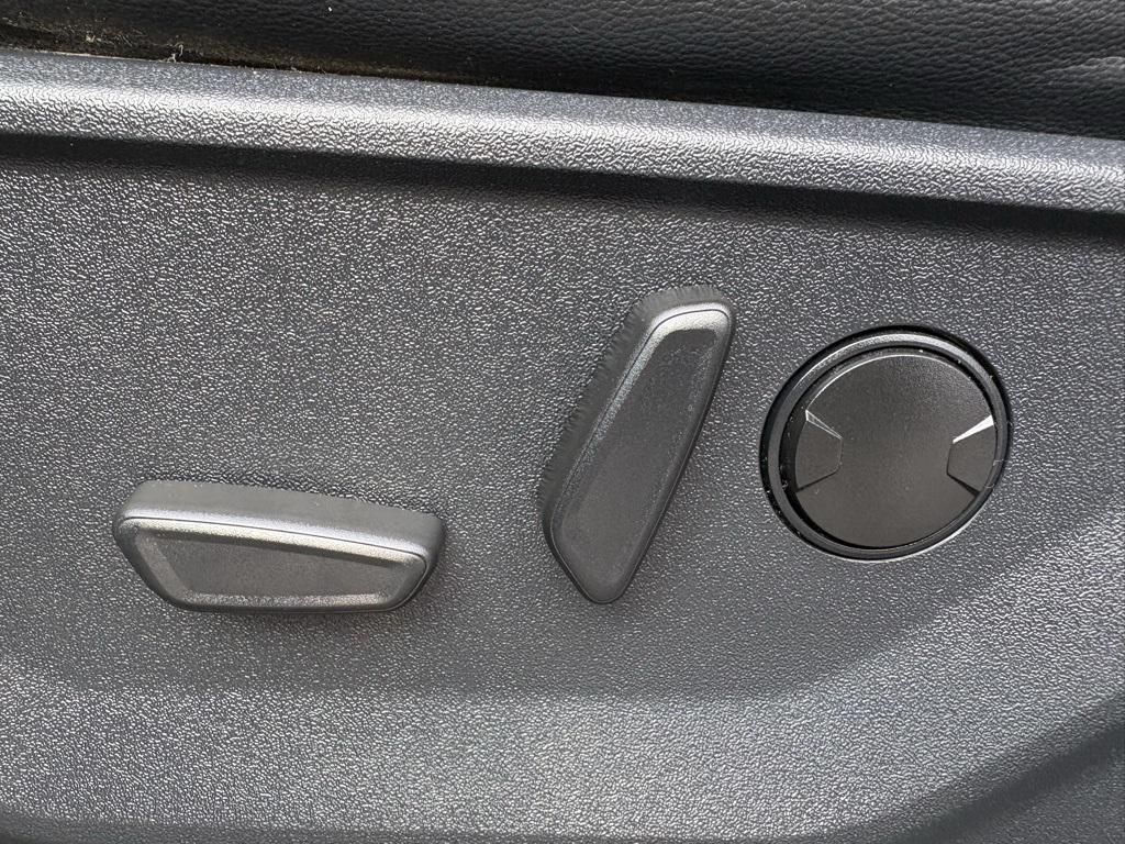 used 2022 Ford F-150 car, priced at $40,990