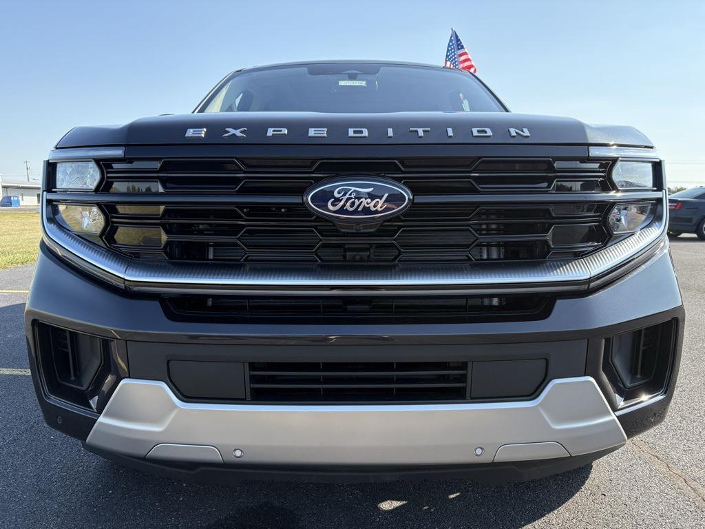 new 2025 Ford Expedition Max car, priced at $93,905