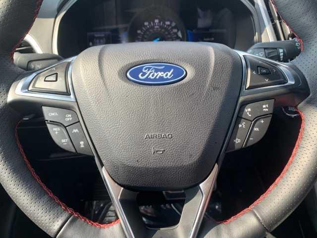 used 2022 Ford Edge car, priced at $28,390