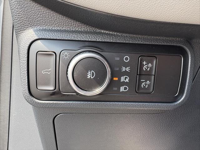 new 2025 Ford Explorer car, priced at $50,885