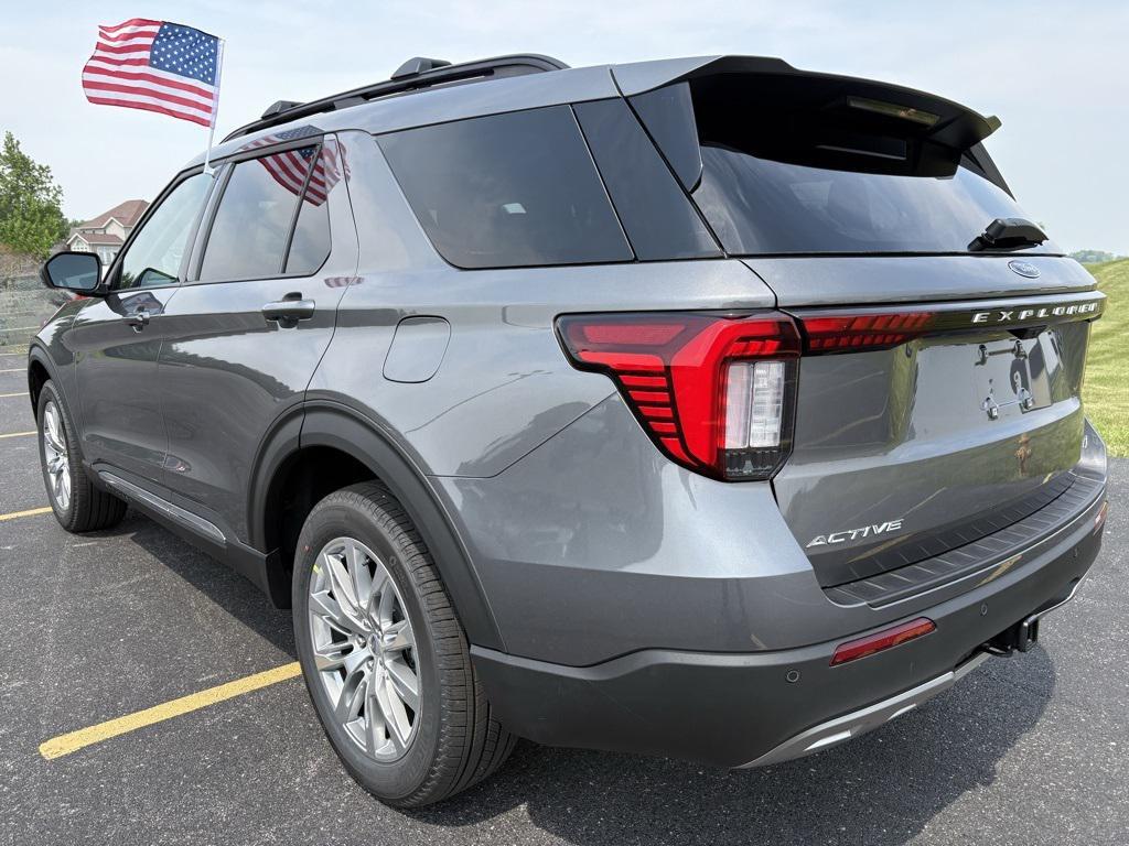 new 2025 Ford Explorer car, priced at $50,885